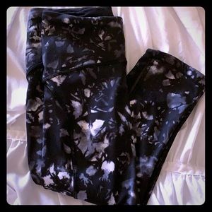 Lululemon crop pants